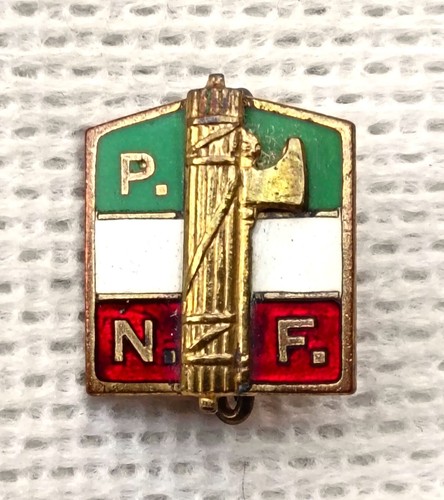 Distintivo epoca fascista